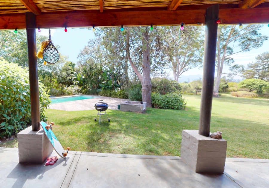 To Let 5 Bedroom Property for Rent in Rheenendal Western Cape